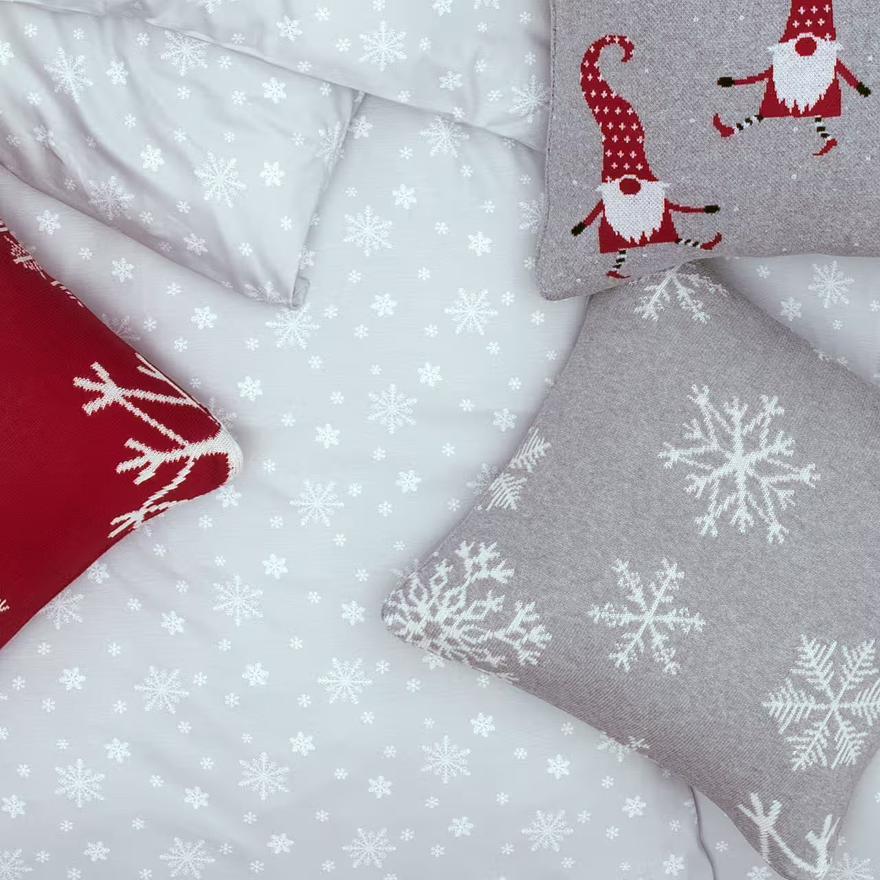 Obliečky JERSEY vločky sivá, biela