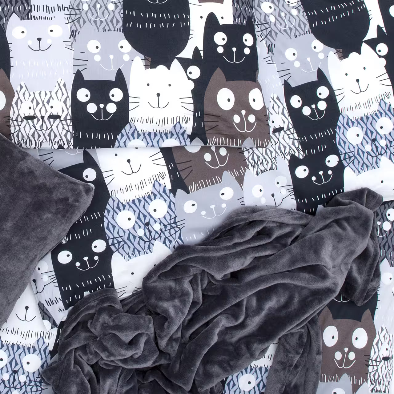 Obliečky KLASIK DESIGN multi cats sivá