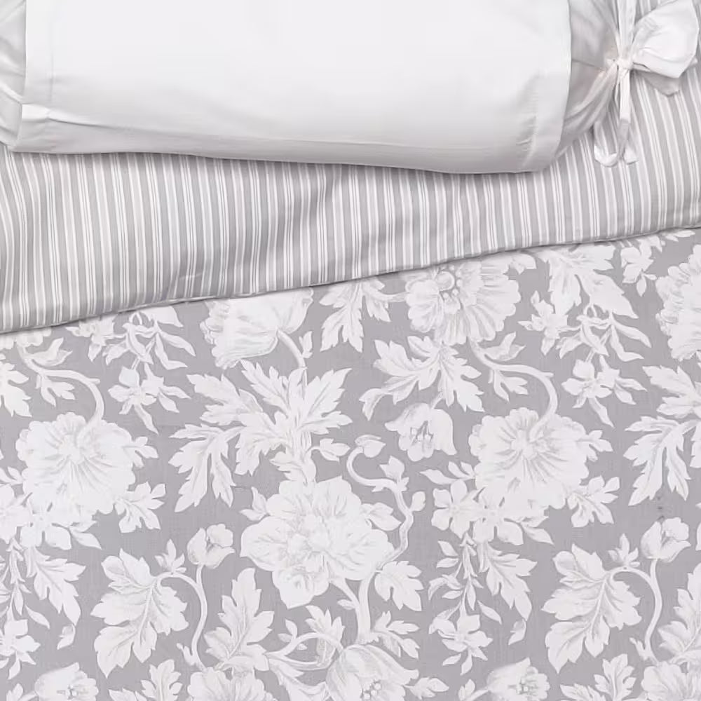 Obliečky SATÉN PLUS rastliny, prúžky sivá