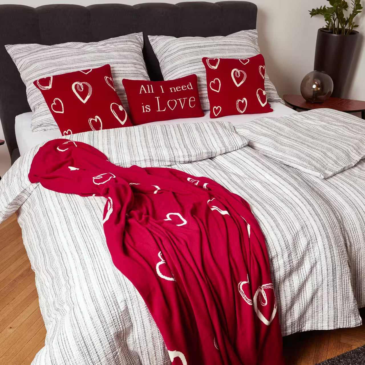 Dekoračný návlek pletený DESIGN srdce