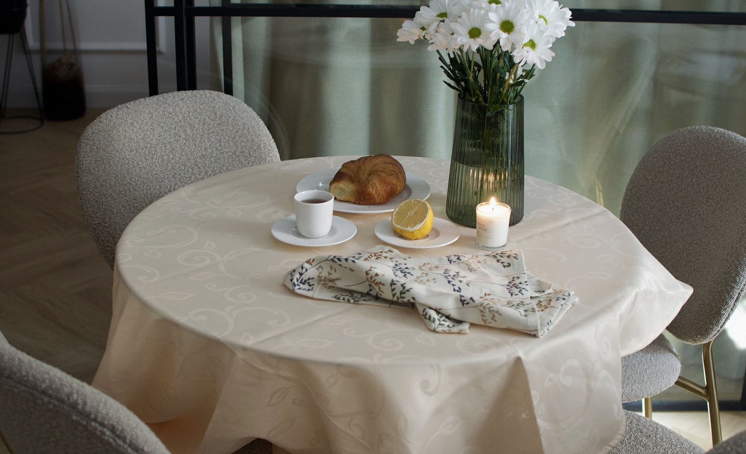 Obrusy – majú v dnešných domácnostiach miesto?