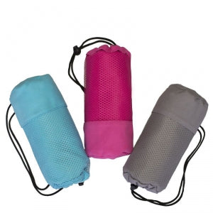 Rýchloschnúca osuška FITNESS BAG sivá