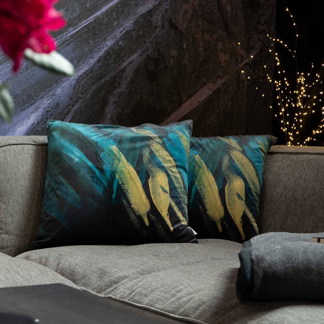 Dekoračný návlek VELVET flame tyrkysová žltá