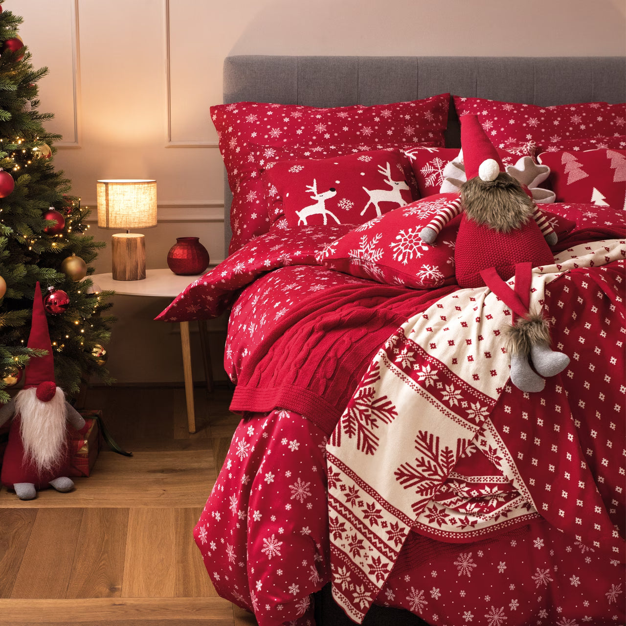 Obliečky JERSEY vločky červená, biela