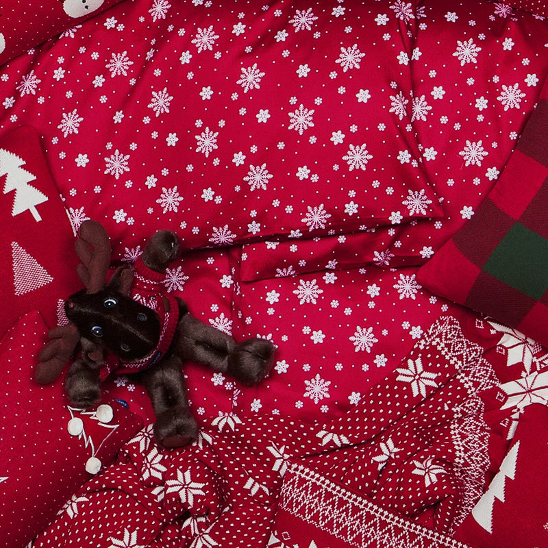 Obliečky KLASIK vločky červená