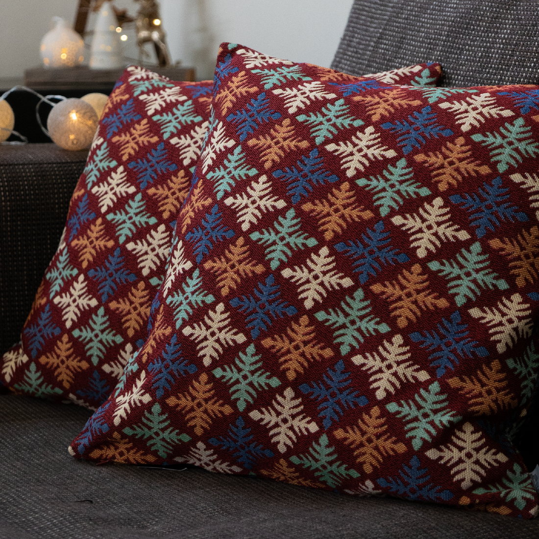 Dekoračný návlek MOTIV kosoštvorce vínová modrá