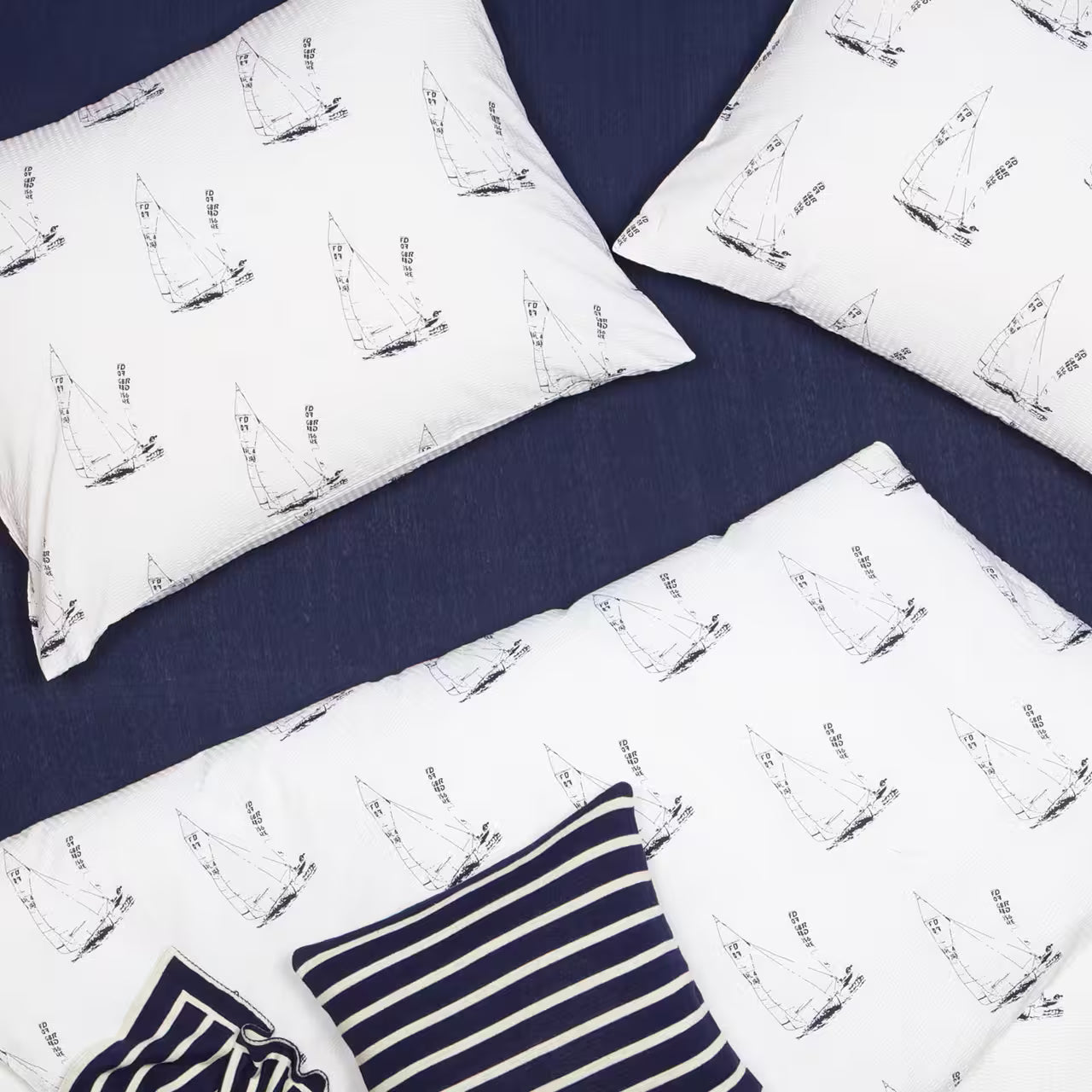 Obliečky KREP lode biela modrá