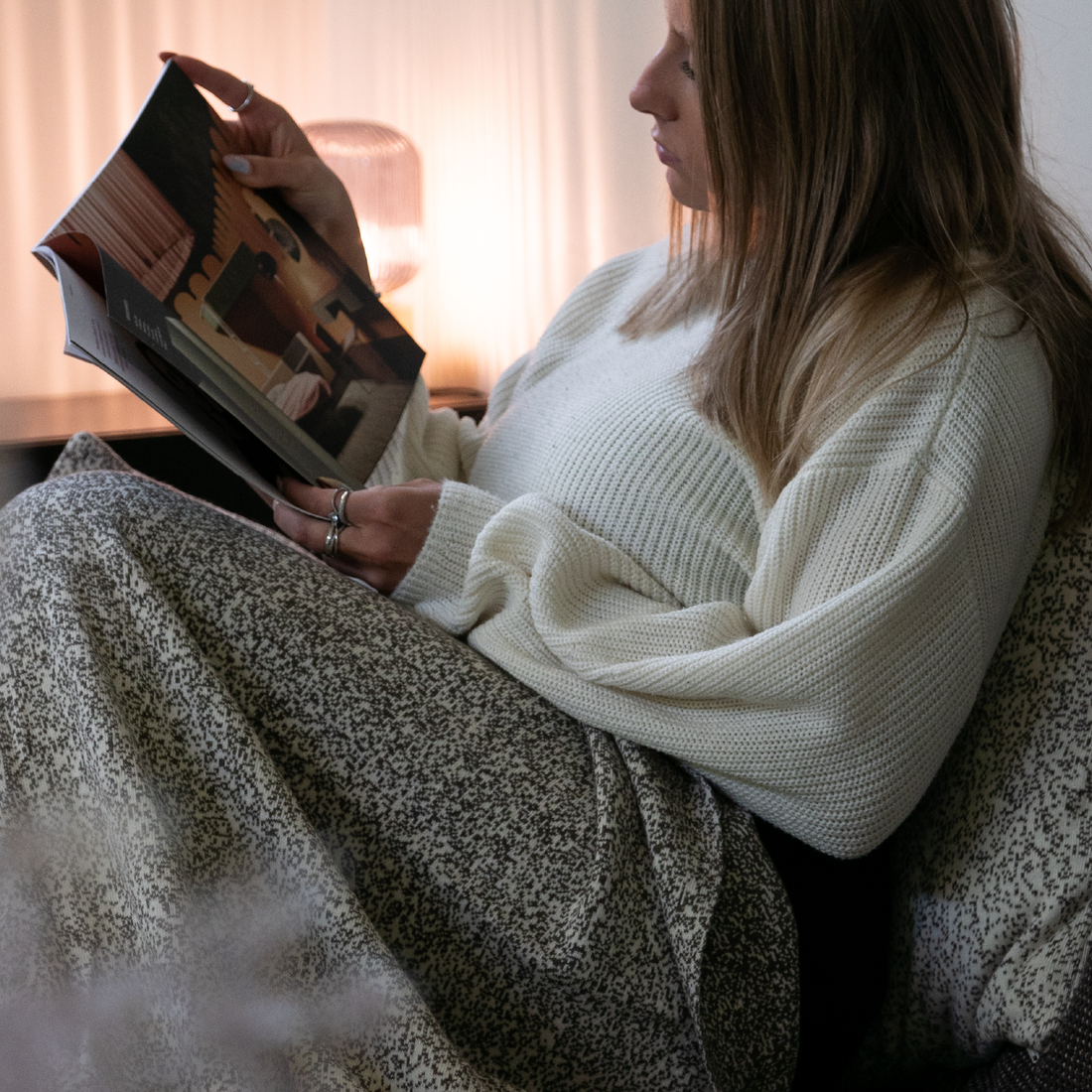 Deka pletená DESIGN ombre hneda