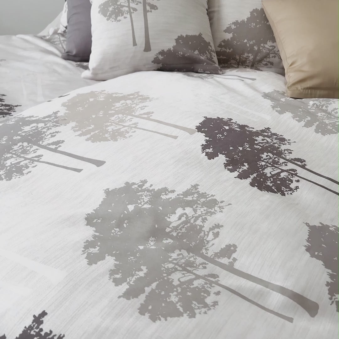 Obliečky SATÉN DESIGN forest béžová sivá