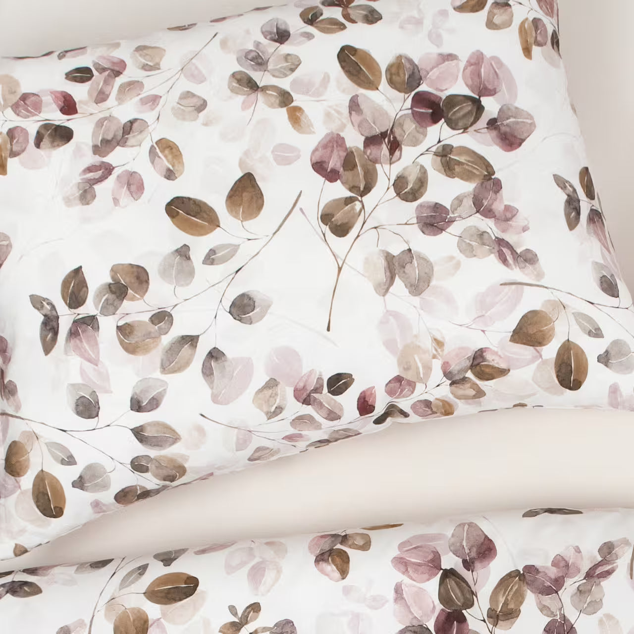 Obliečky SATÉN DESIGN listy pudrová