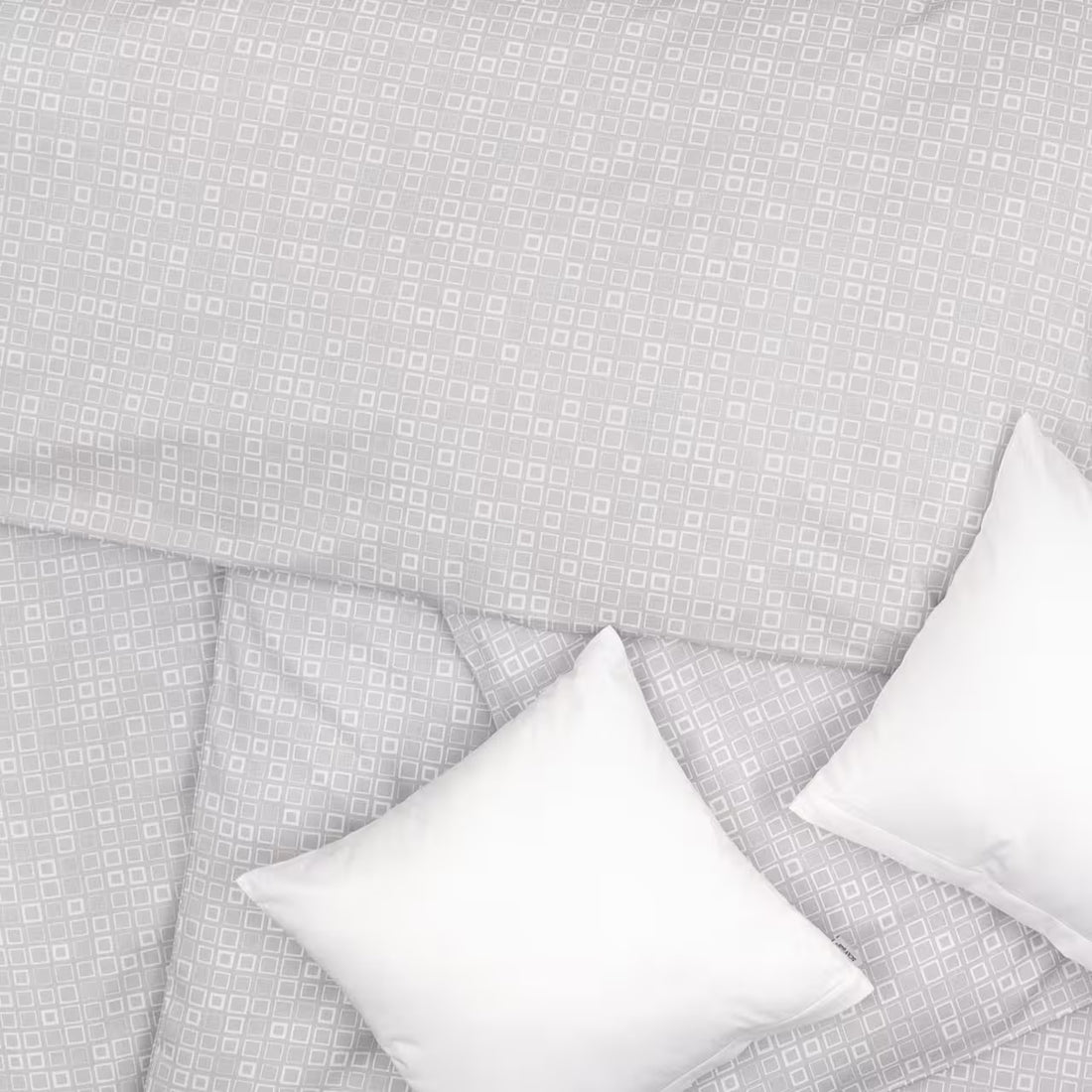 Obliečky SATÉN PLUS mini štvorce svetlá sivá