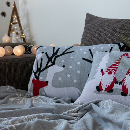 Dekoračný návlek pletený DESIGN soby sivá červená