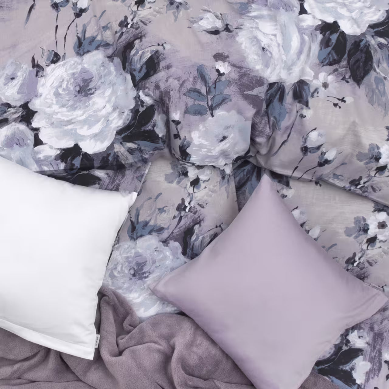 Obliečky SATÉN DESIGN stella fialová sivá