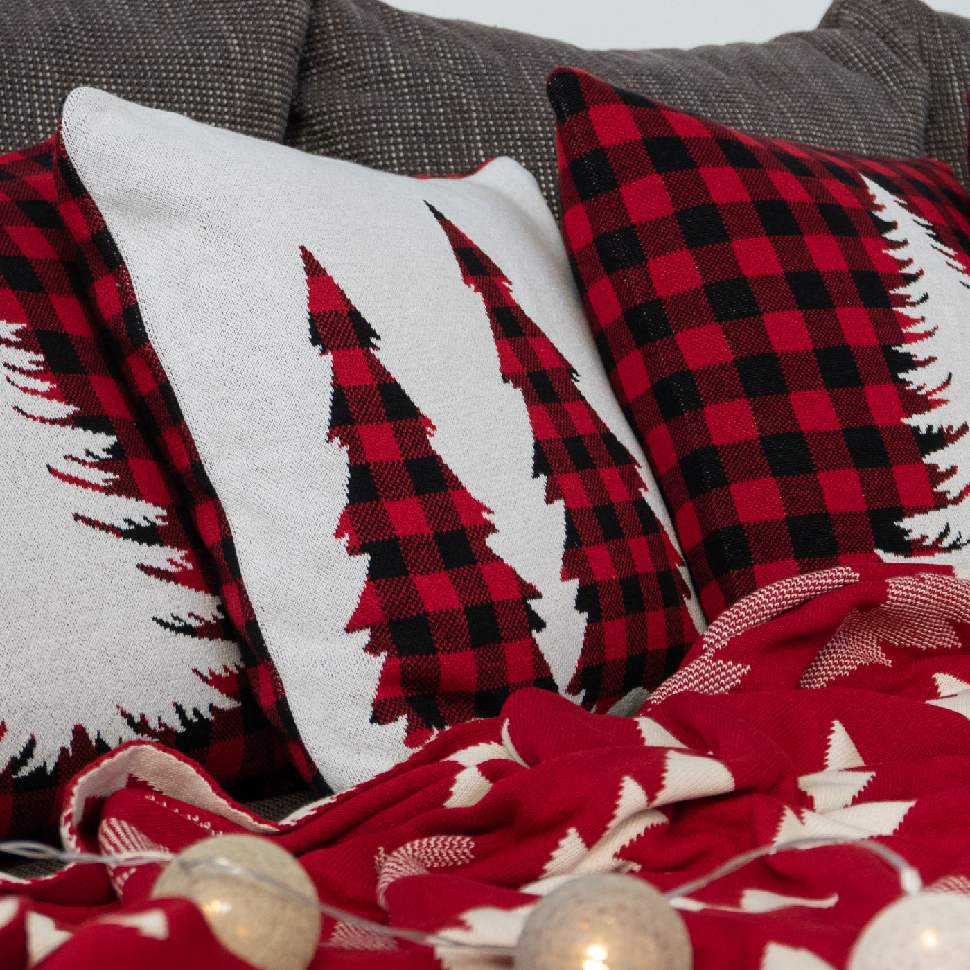 Dekoračný návlek pletený DESIGN stromy káro