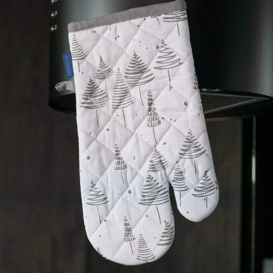 Chňapka - rukavica DEKORO stromčeky