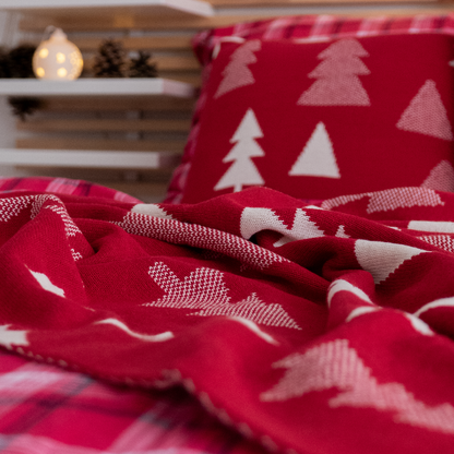Deka pletená SUOMI stromčeky červená smotanová