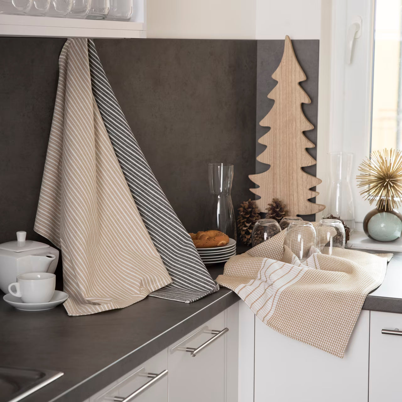 Utierka TRIO + HOLDER prúžky béžová sivá