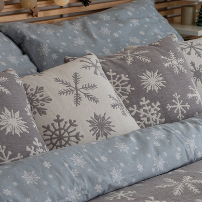 Dekoračný návlek WINTER vločky biela sivá