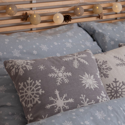 Dekoračný návlek WINTER vločky sivá biela